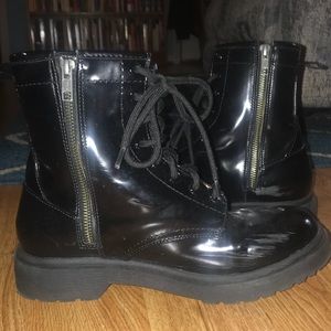 Shoes - Women’s Combat Boots Shoes - Women’s Combat Boots